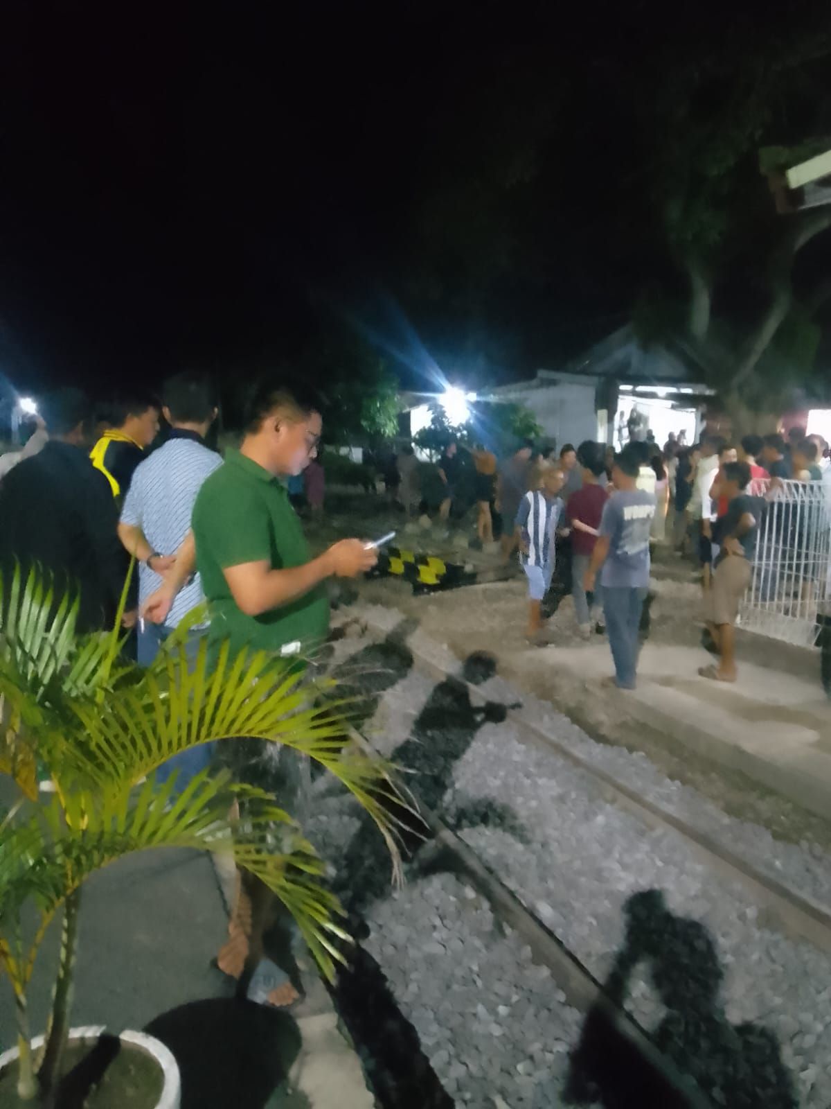 Warga Tiga Desa di Hulu Sungkai Protes Penutupan Akses Jalan oleh PT KAI