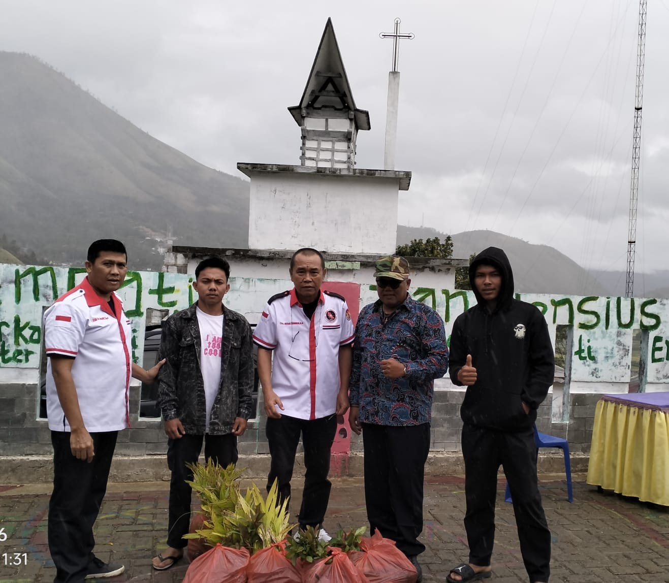 FOKKSA Tanam 3.000 Pohon Berbuah di Sianjur Mula Mula, Dorong Ekonomi dan Pelestarian Alam