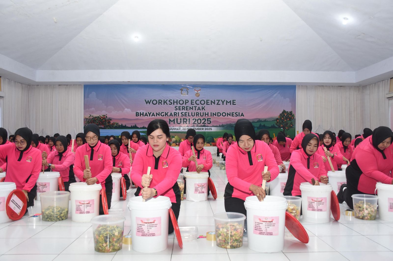 Bhayangkari Cabang Bulukumba Berpartisipasi dalam Workshop Eco Enzyme Serentak yang Dipusatkan di Mako Brimob Jakarta