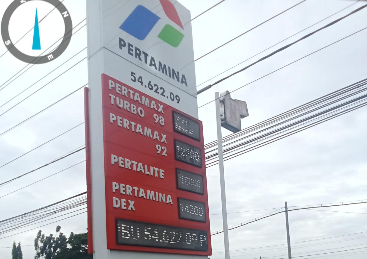 SPBU di Babat Lamongan Diduga Kembali Layani Pengisian BBM Bersubsidi Solar Menggunakan Jerigen