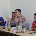 Kapolres Gowa Diterima Masyarakat Tompobulu Saat Amankan Lokasi, Berikan Edukasi Percayakan Proses Hukum Tanpa Main Hakim Sendiri
