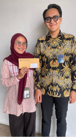 BRI Cabang Hayam Wuruk Serahkan Tabungan Junio kepada Nasabah Payroll Hasil Akuisisi Rekening