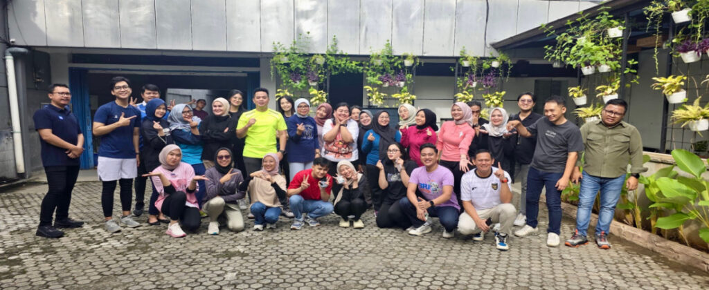 BRI Kebon Jeruk Selenggarakan Acara Senam Pagi untuk Tingkatkan Kesehatan dan Kebersamaan