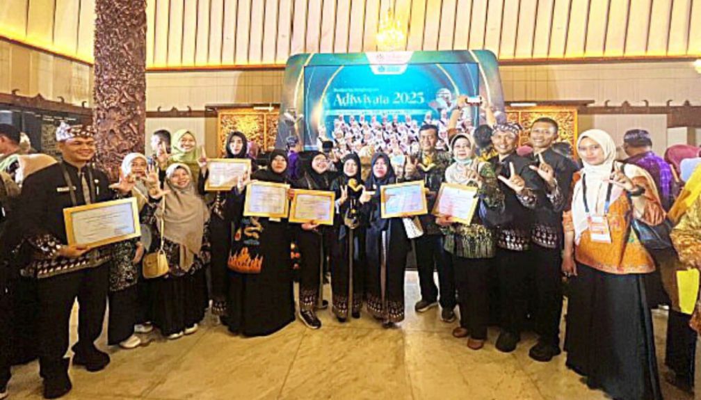 Prestasi Nasional, Tujuh Sekolah di Bojonegoro Raih Penghargaan Adiwiyata 2025