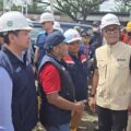 Dirut PTPN IV dan Direktur HK PTPN I Dampingi COO Danantara Tinjau Pembangunan Huntara di Aceh