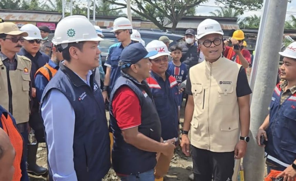 Dirut PTPN IV dan Direktur HK PTPN I Dampingi COO Danantara Tinjau Pembangunan Huntara di Aceh