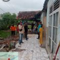 Gerak Cepat Kecamatan Cilebar Tinjau Rumah Lansia Ambruk di Pusakajaya Utara