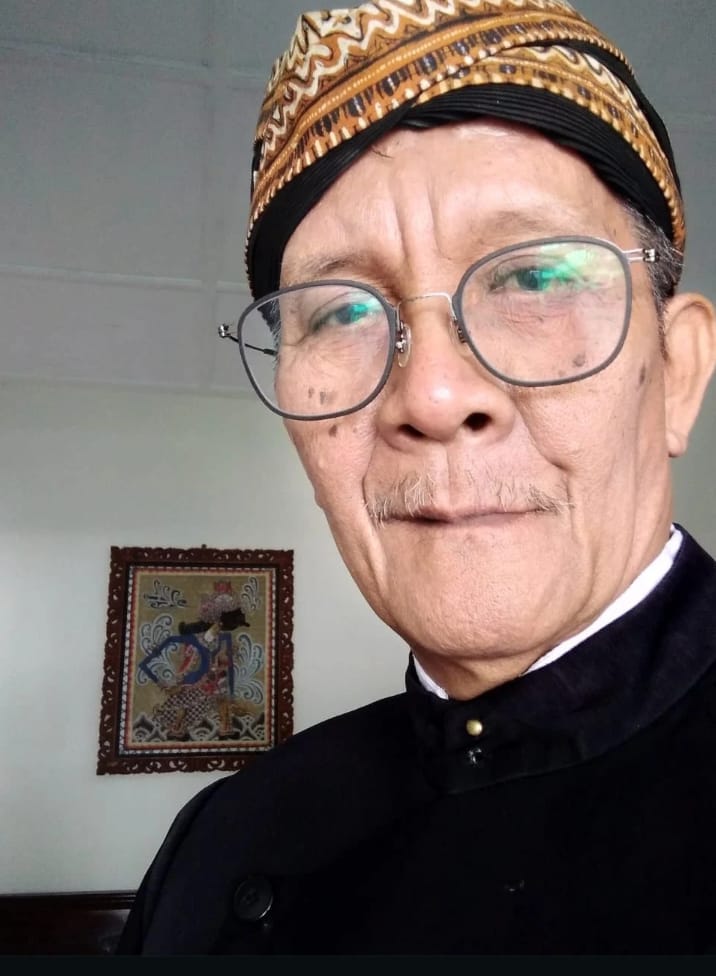 Dewan Penasehat Spiritual DPP LSM ELANG MAS Jacob Ereste : Sikap Penghianat Akan Tercatat Dalam Ingatan Sejarah dan Terus Jadi Kutukan Sampai Ke Liang Kubur