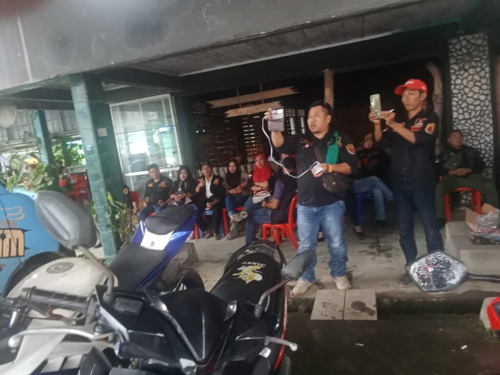 GRIB Jaya Gabungan Gelar Orasi Tertibkan Lalu Lintas Mobil Batu Bara yang Meresahkan Warga