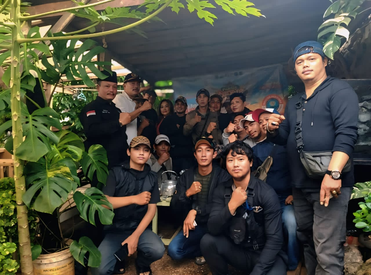 MUSAH resmi terpilih sebagai Ketua LSM DPC Kota Tangerang. Terpilihnya MUSAH disambut antusias oleh rekan-rekan serta anggota LSM Laskar Sangidu Putih.