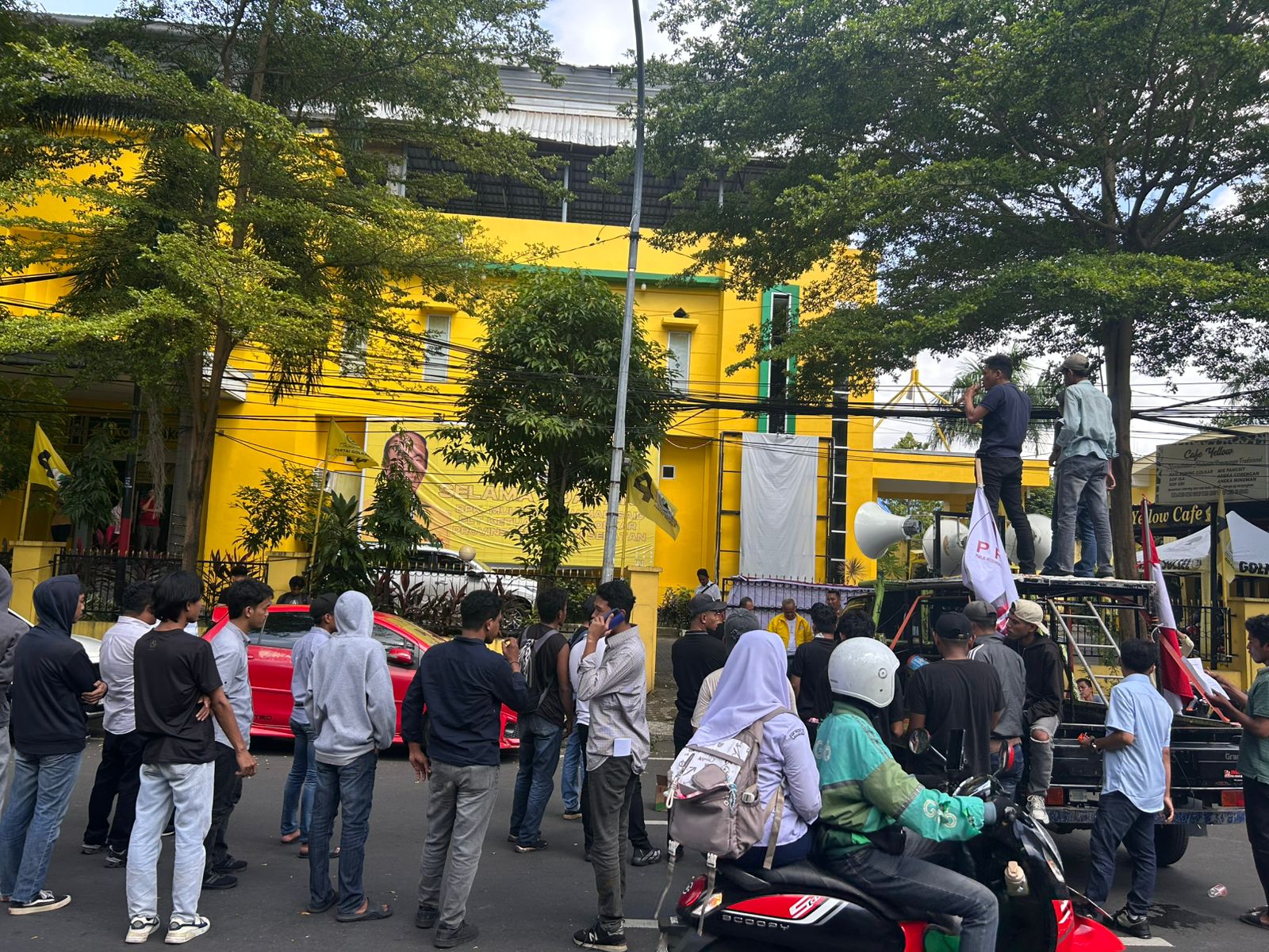 Anggota DPRD Makassar di Duga Dalam Pusaran Judi Online