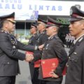 Polres Lamongan Gelar Upacara Penganugerahan Tanda Kehormatan Satya Lencana Pengabdian