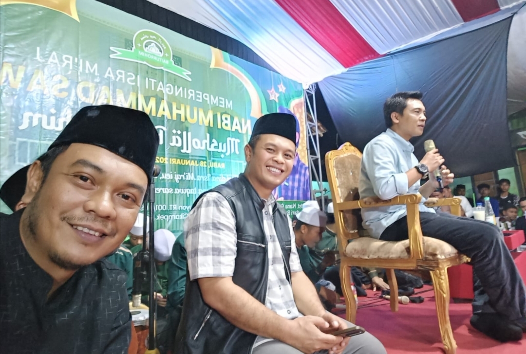 Camat Cikampek Hadiri Isra Mi’raj, LSM Elang Mas Tekankan Pentingnya Birokrasi Religius