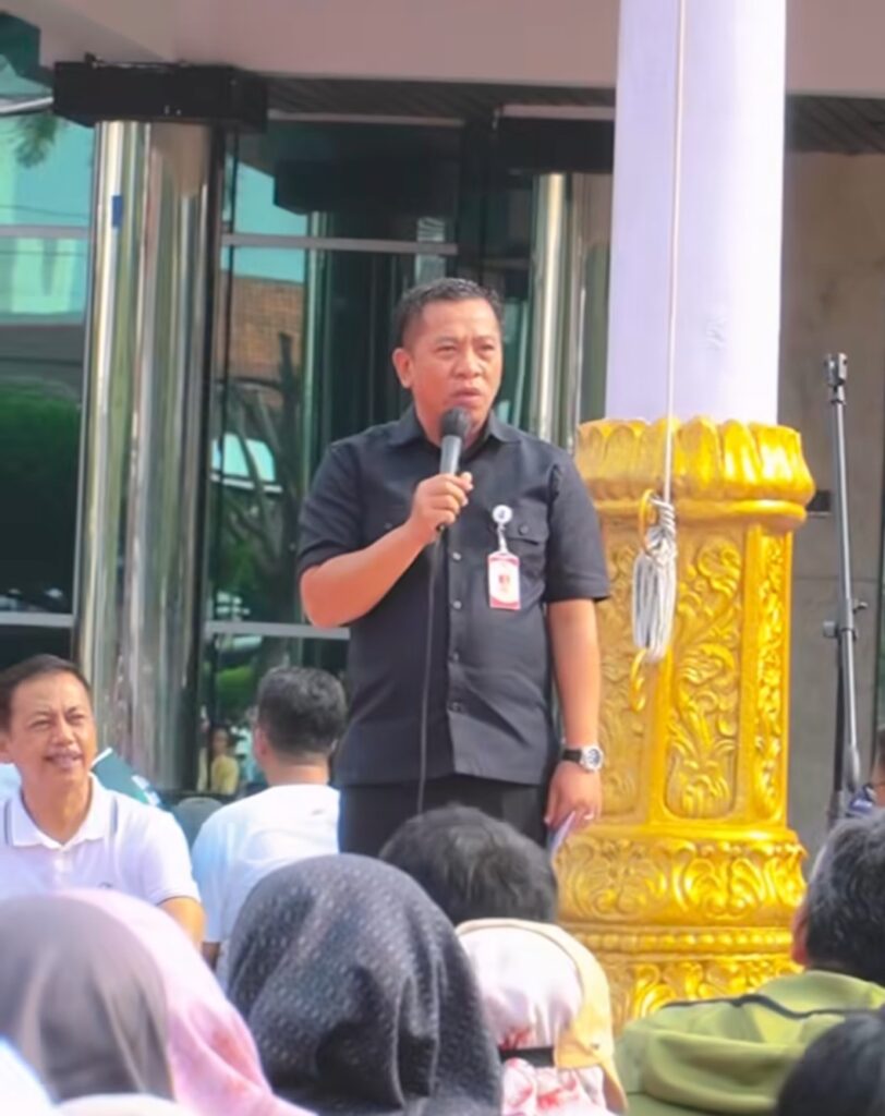 Hari Pertama Kerja 2026, Bupati Karawang Beri Arahan Soal Mutasi dan Rotasi ASN