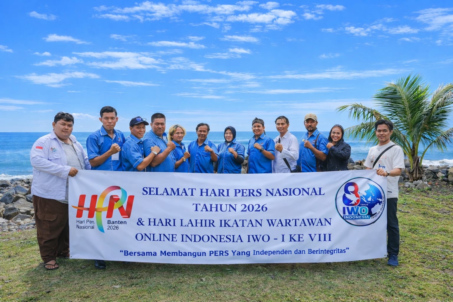 IWOI Provinsi Banten Turut Semarakan HPN 2026 Sekaligus Rayakan HUT ke-8 IWOI di Pantai Anyer