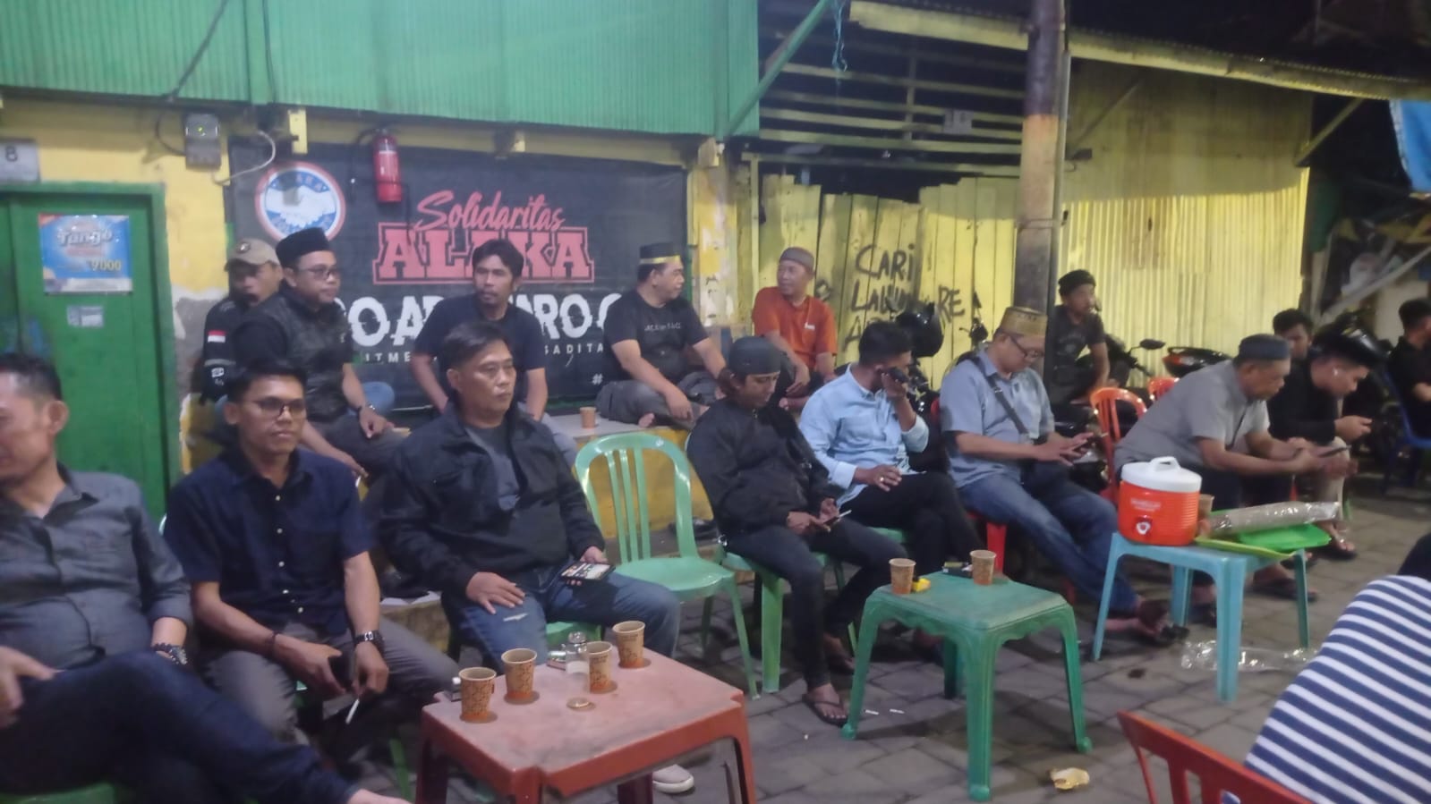 Tangis Pecah di Malam Ke-7, Doa dan Pelukan Iringi Kepergian Ibunda AKP H. Ramli JR