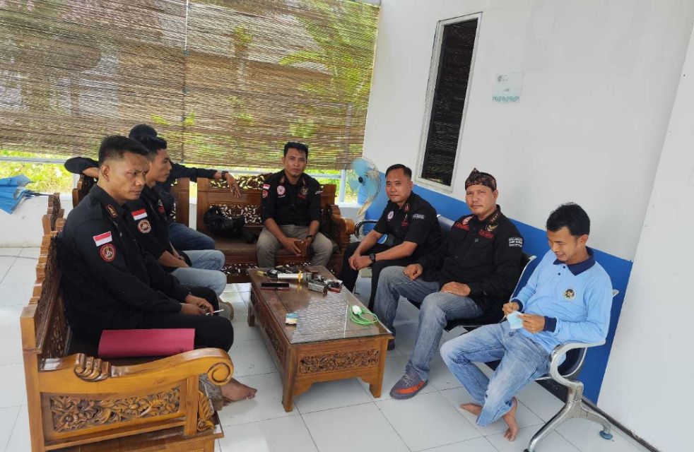 **LSM Harimau Bentuk Dua Tim Koordinasi Dapur SPPG di OKU Timur, Soroti Kehadiran Pengelola**