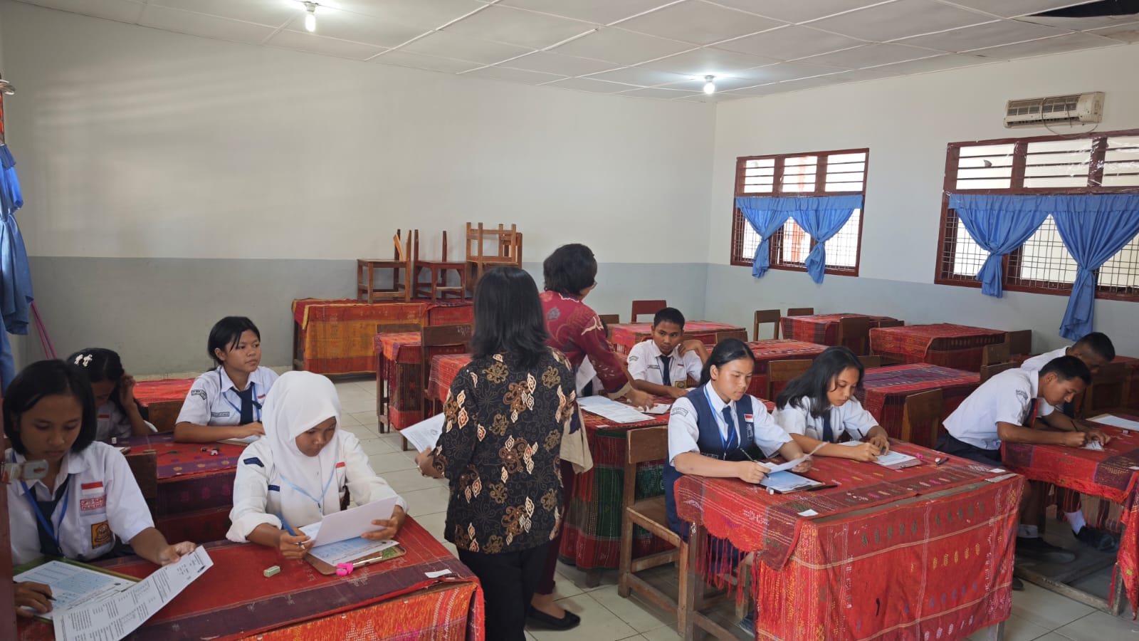 Ribuan Peserta Ikuti Tes Akademik SPMB TB Soposurung Angkatan ke-37