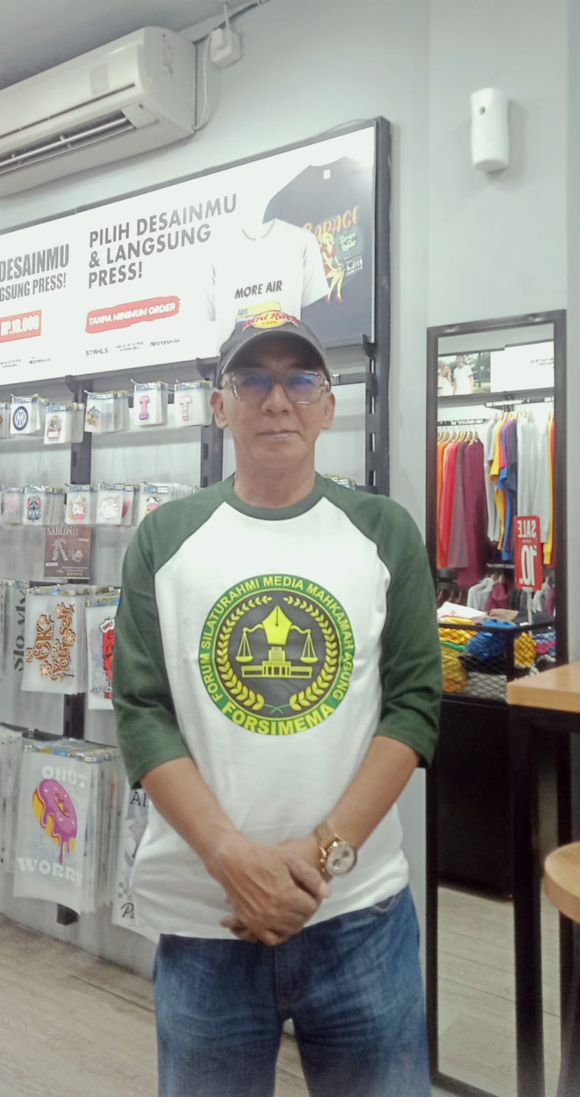 FORSIMEMA-RI Luncurkan Kaos Atribut Resmi Anggota, Perkuat Integritas dan Kolaborasi Media Peradilan