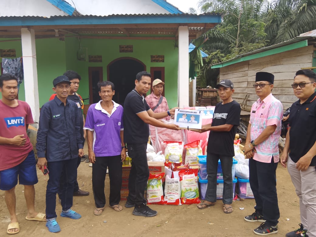 3 Rumah Hangus Terbakar di Tebing Tinggi, Pemkab Empat Lawang Salurkan Bantuan kepada Korban