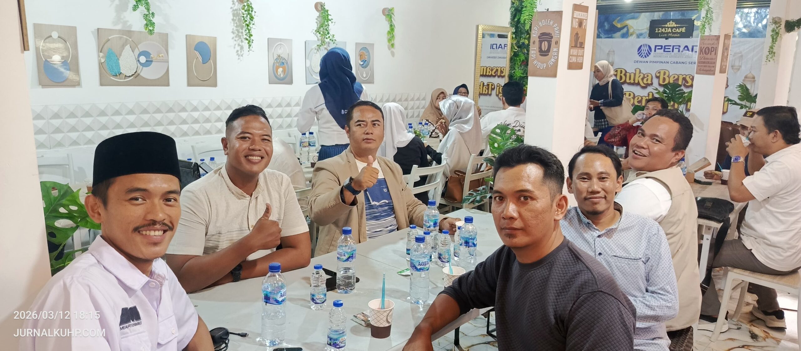 DPC PERADI Serang Gelar Buka Bersama dan Berbagi Takjil, Warga Sambut Antusias