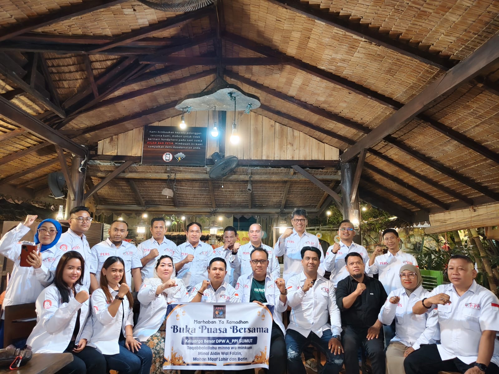 DPW A-PPI Sumut Sambut Lebaran, Gelar Acara Buka Puasa Bersama dan Bagikan Parcel Untuk Anggota