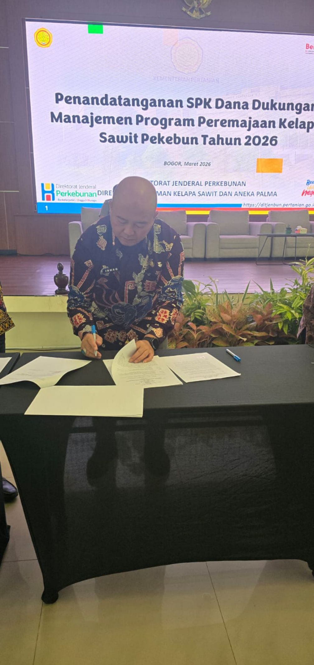 Perkuat Program PSR 2026, Kadis Perkebunan Way Kanan Hadiri Penandatanganan SPK Dukungan Manajemen di Bogor