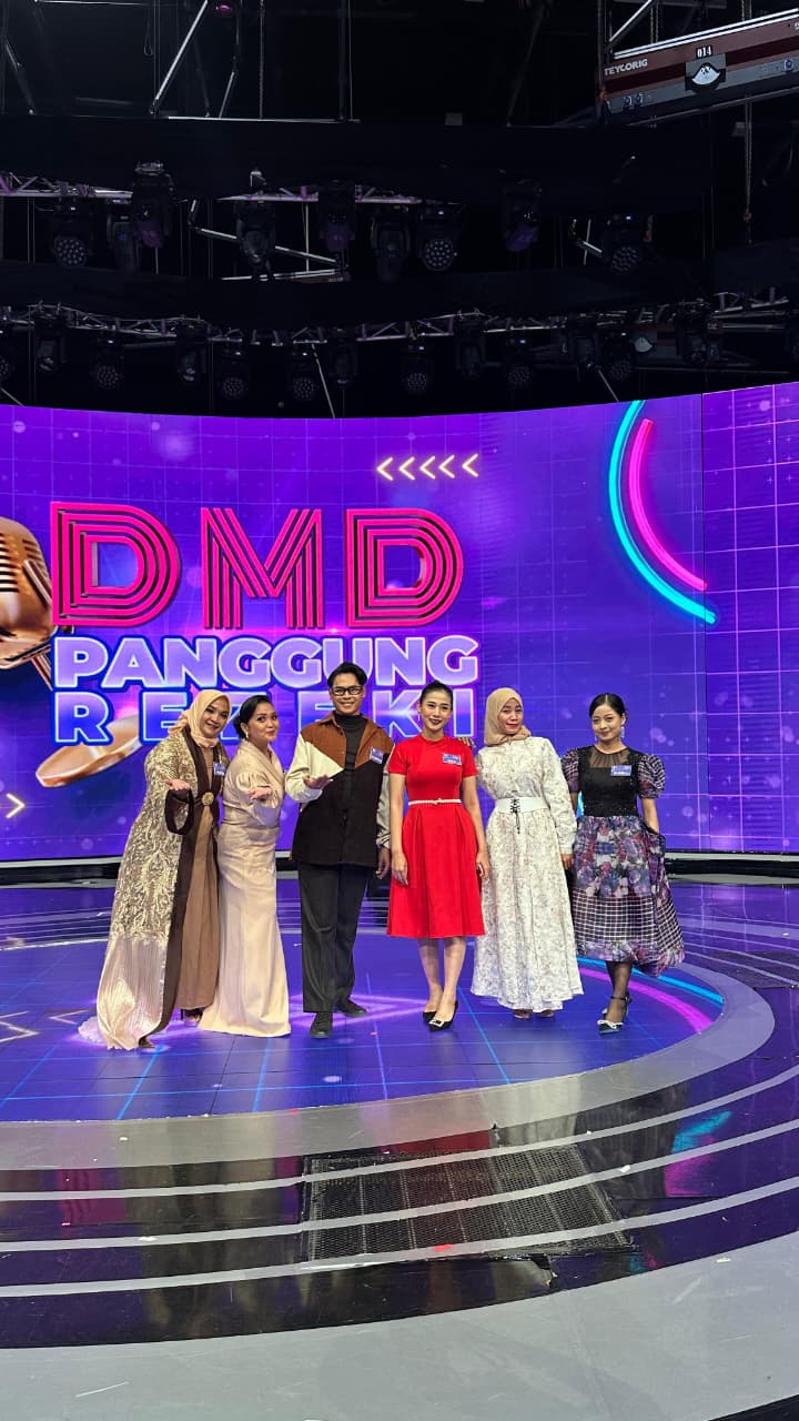 Warga Karawang Putri Purnamasari Lolos Ajang Dangdut Mania Dadakan di MNCTV