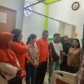 DPD GERAKAN RAKYAT LAKUKAN KUNJUNGAN KASIH PADA ANAK YANG DIRAWAT DI RS. UMUM GUNUNGSITOLI