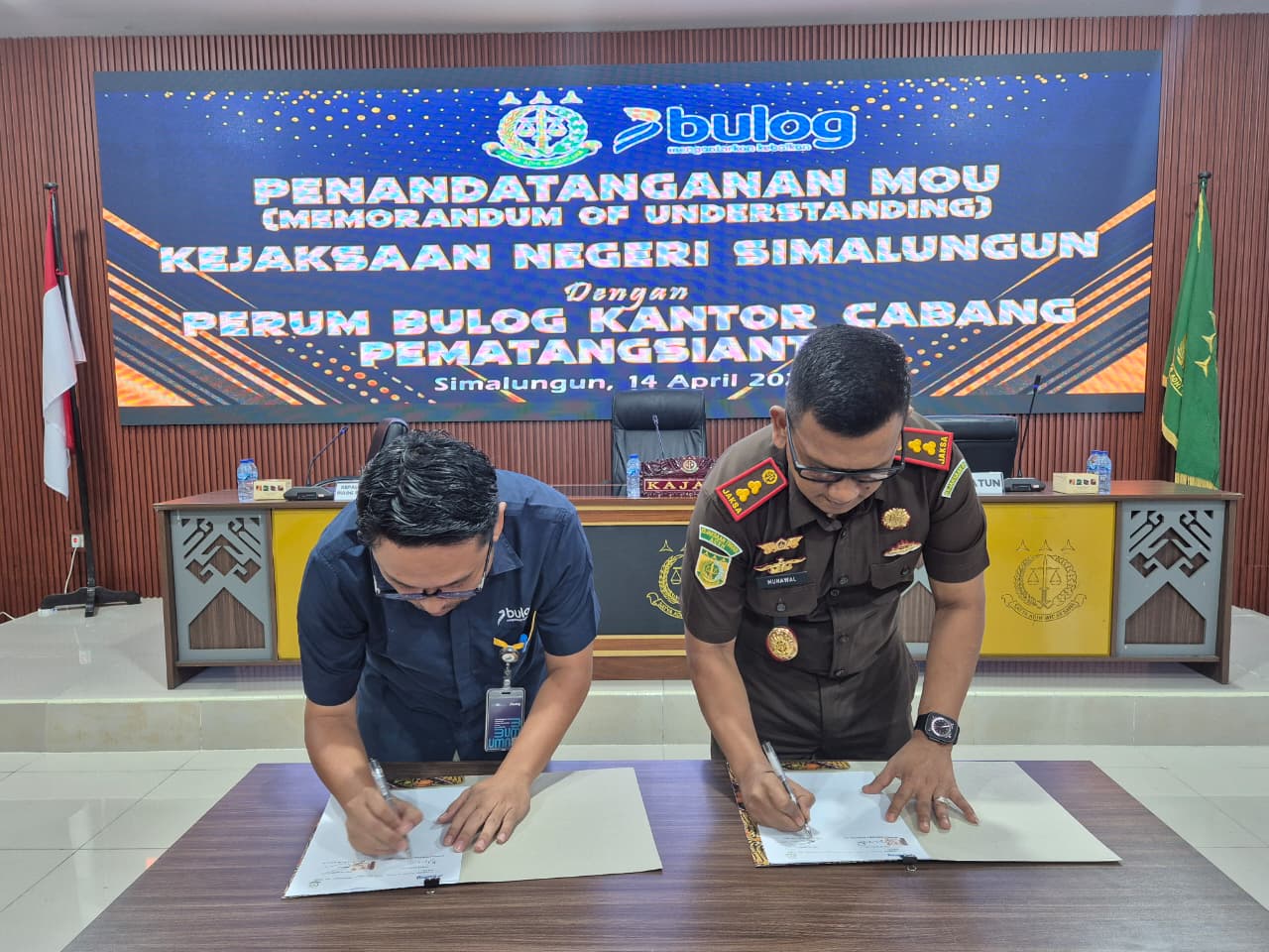 Sinergi Jaga Ketahanan Pangan, Kejari Simalungun dan Perum BULOG Pematangsiantar Teken MoU Bidang Datun