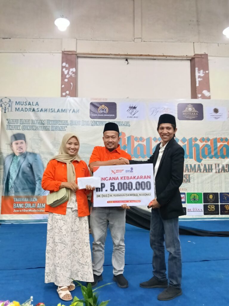 Bangkit Bareng: Bang YD Bantu Korban Kebakaran Gunungsitoli, Harapan Gak Ikut Hangus