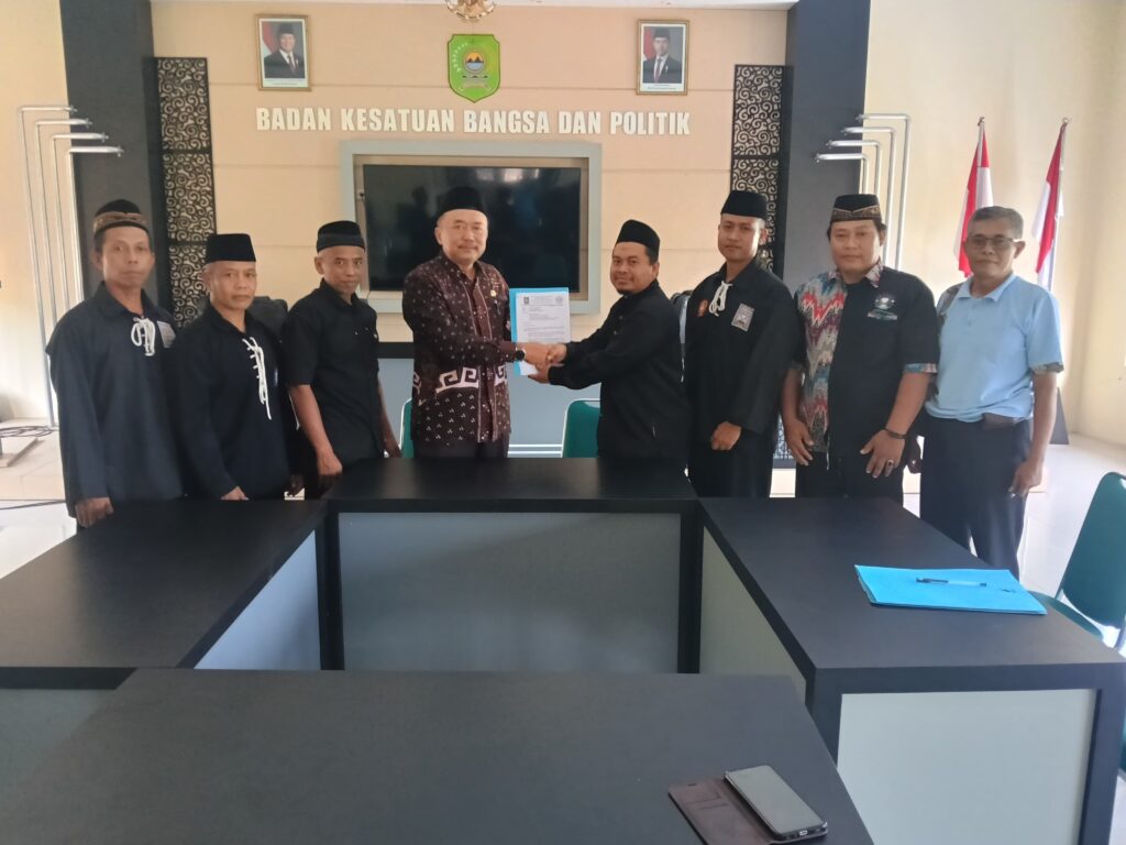 Alhamdulillah, langkahnya udah lengkap dan sesuai prosedur banget Untuk menyerahkan legalitas Ke tiga Pilar