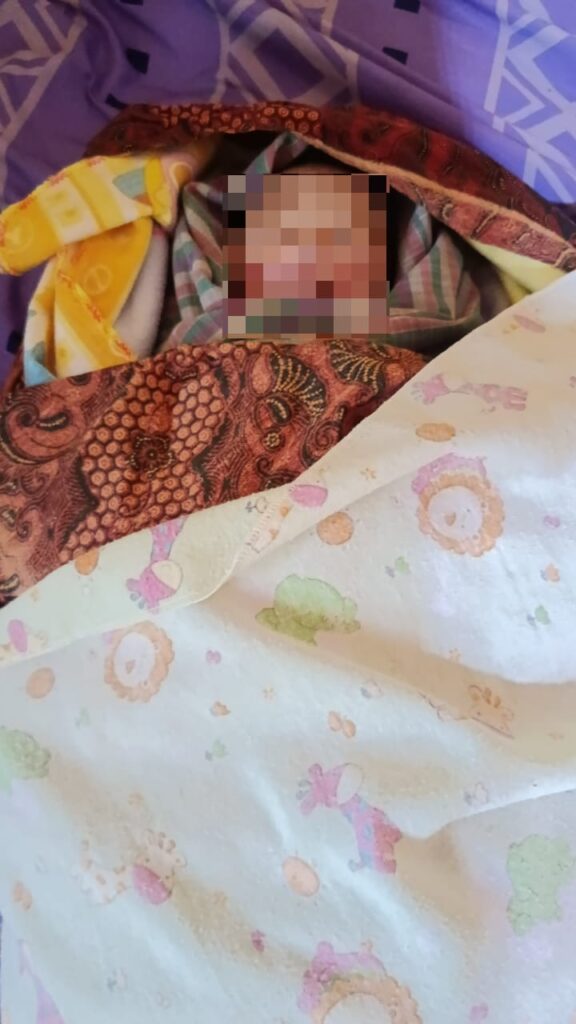 Tragedi RSUD Pandan: Bayi Meninggal 3 Jam, Keluarga Curiga Ada Kesalahan Prosedur”