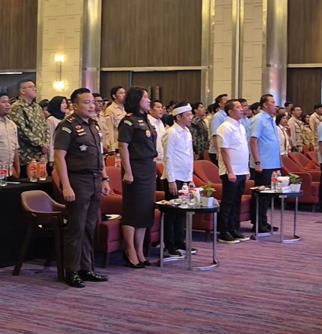 Pengarahan dan Evaluasi Kasatuan Pelaksanaan, Mitra, dan Yayasan MBG di Jawa Barat