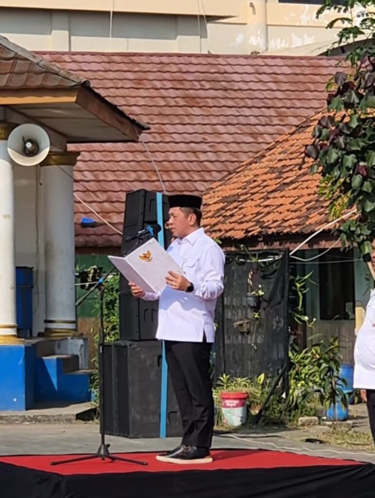 Bupati Karawang Rotasi 353 Kepala Sekolah, Tekankan Sistem Objektif dan Transparan
