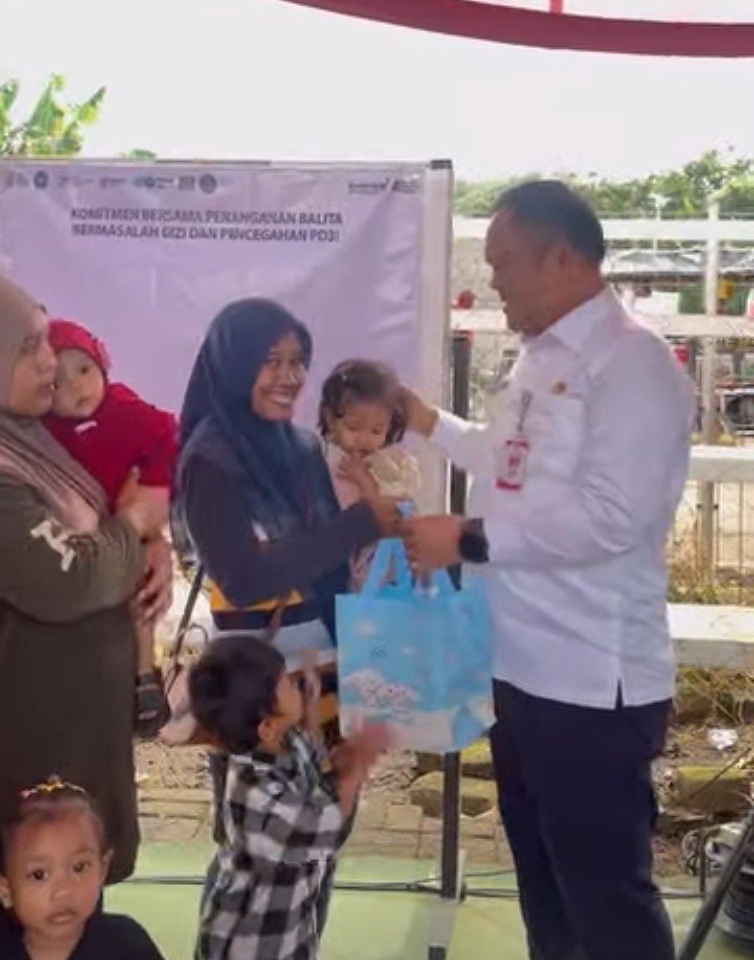 Kick Off PMT Diluncurkan, Pemkab Karawang Perkuat Upaya Penurunan Stunting