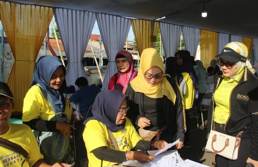 Festival Rakyat Berbasis Budaya di Karawang Disambut Antusias, Ratusan Warga Manfaatkan Layanan Publik