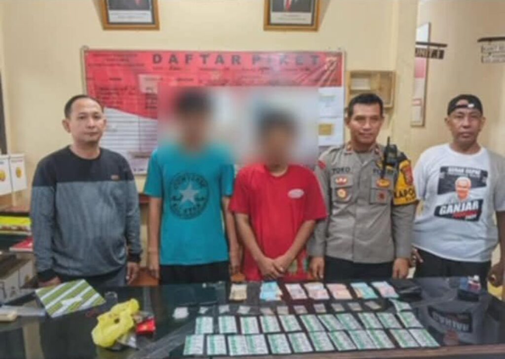 🚨 Polsek Rumpin Sikat ribuan Obat Keras Ilegal, Dua Pelaku Diamankan! 🚨