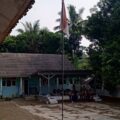Bendera Robek di Tiang Sekolah, Dana BOS Puluhan Juta Dipertanyakan di SDN 1 Sindangsari