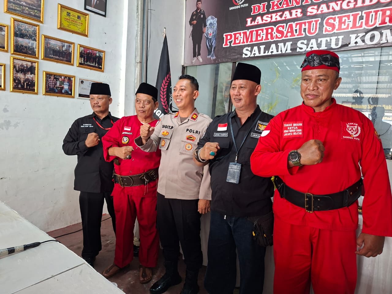 Dit Bimas Polda Metro Jaya berkunjung ke Markas Besar DPP  Laskar Sangidu Putih