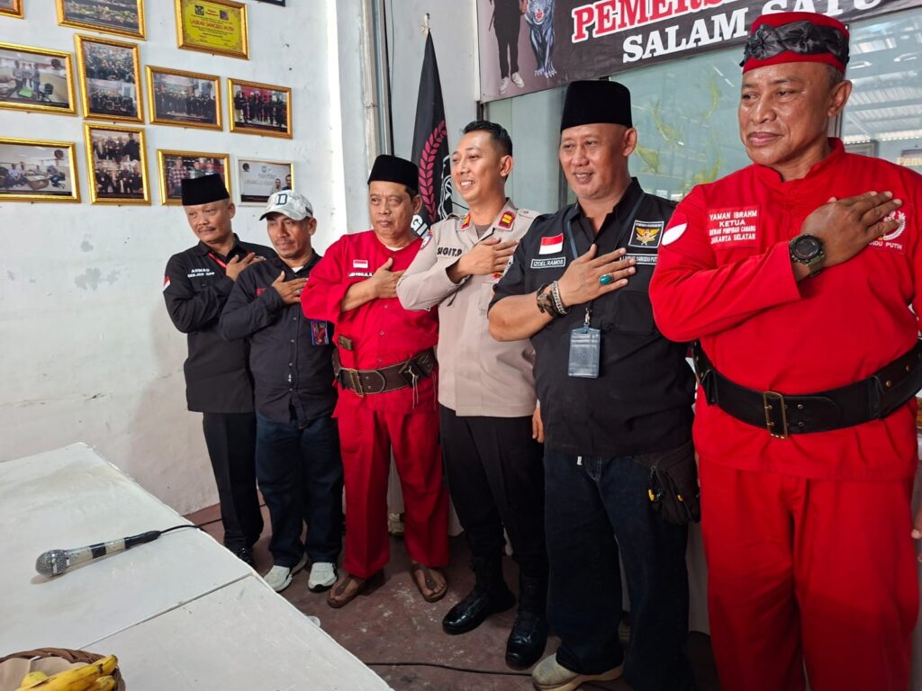 Dit Bimas Polda Metro Jaya berkunjung ke Markas Besar DPP  Laskar Sangidu Putih