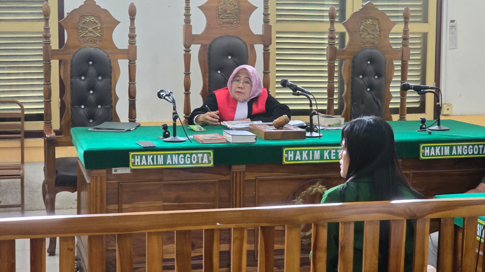 Agenda Prapid Pemeriksaan Saksi Pemohon Inkonsistensi Dan Berubah-ubah