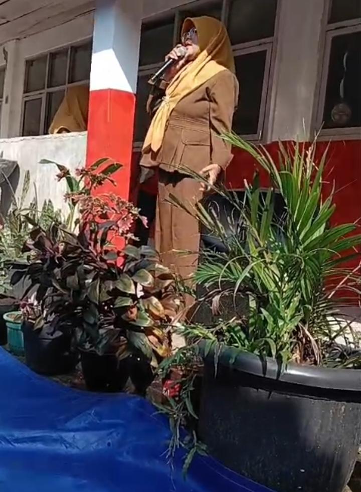 Miris,,Pungli Terjadi Lagi Di SDN Yaman Sari 02 Rapat Di Gelar Tanpa Di Hadiri Oleh Seluruh Wali Murid.