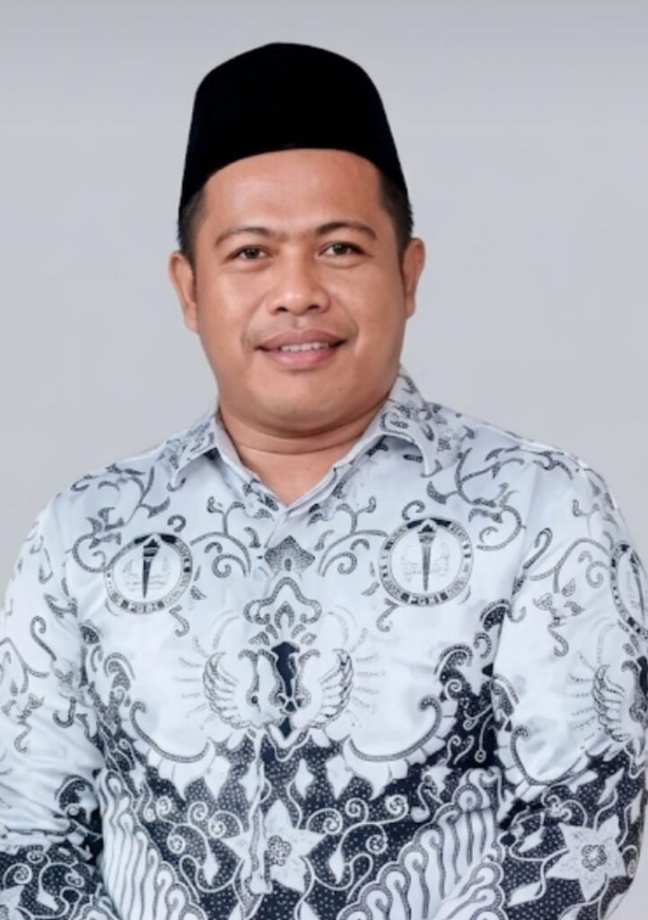 Profesor Sutan Nasomal Penanggungjawab Timpas 1Aceh Singkil Sangat Sepaham Sependapat Dengan Zainal Abidin Ketum PGRI Mendukung Penuh Syam’un Kadisdik Larang Adakan Kegiatan Luar Aceh Singkil Dalih Apapun!!!