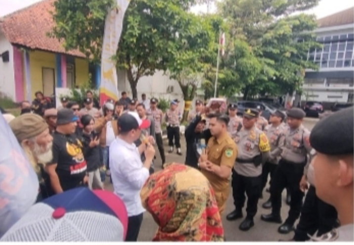 Laskar Indonesia Aksi ke Bapenda Subang, Soroti Dugaan Intervensi Pers dan Tuntut Supremasi Hukum