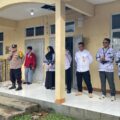 Bhabinkamtibmas Desa Karang Tengah Hadiri Upacara HARDIKNAS Di SMP-SMA PANCAR BHAKTI, Tekankan Disiplin Dan Karakter Generasi Muda