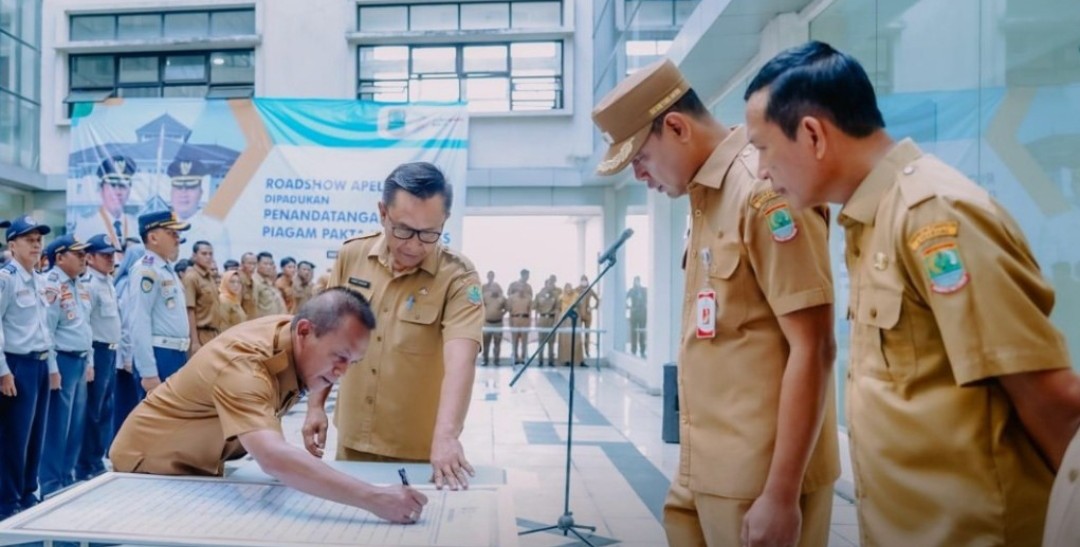 Pemkab Karawang Tegaskan Komitmen ASN Antikorupsi Lewat Penandatanganan Pakta Integritas