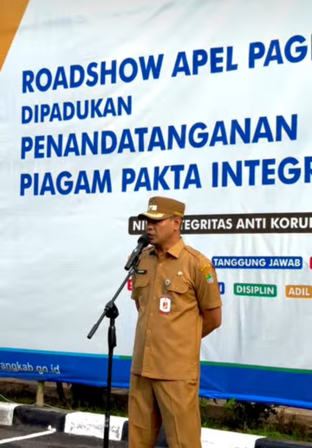 Sekda Karawang Tegaskan Perang terhadap Praktik KKN, Bapenda dan BPKAD Teken Fakta Integritas