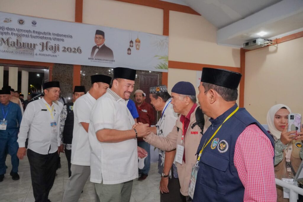 Bupati Batu Bara Sambut Hangat Kepulangan 187 Jemaah Haji, Doakan Menjadi Haji Mabrur dan Membawa Keberkahan untuk Daerah