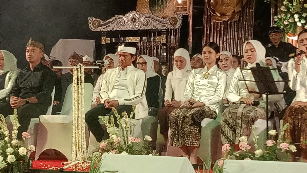 Gebyar ‘Pamuka Lawang’ Meriahkan Hari Jadi Purwakarta di Desa Salam Mulya